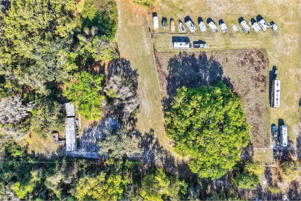 5932 E STATE ROAD 44 Wildwood, FL 34785