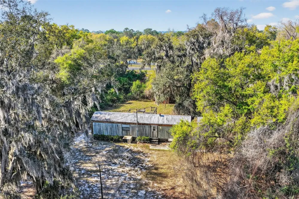 5932 E STATE ROAD 44 Wildwood, FL 34785