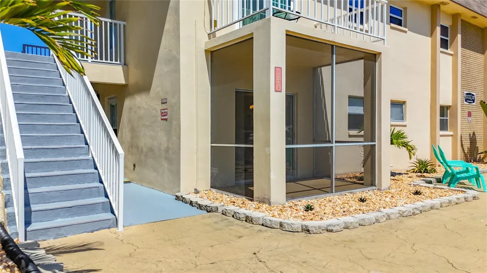 184 117TH AVENUE #2 Treasure Island, FL 33706