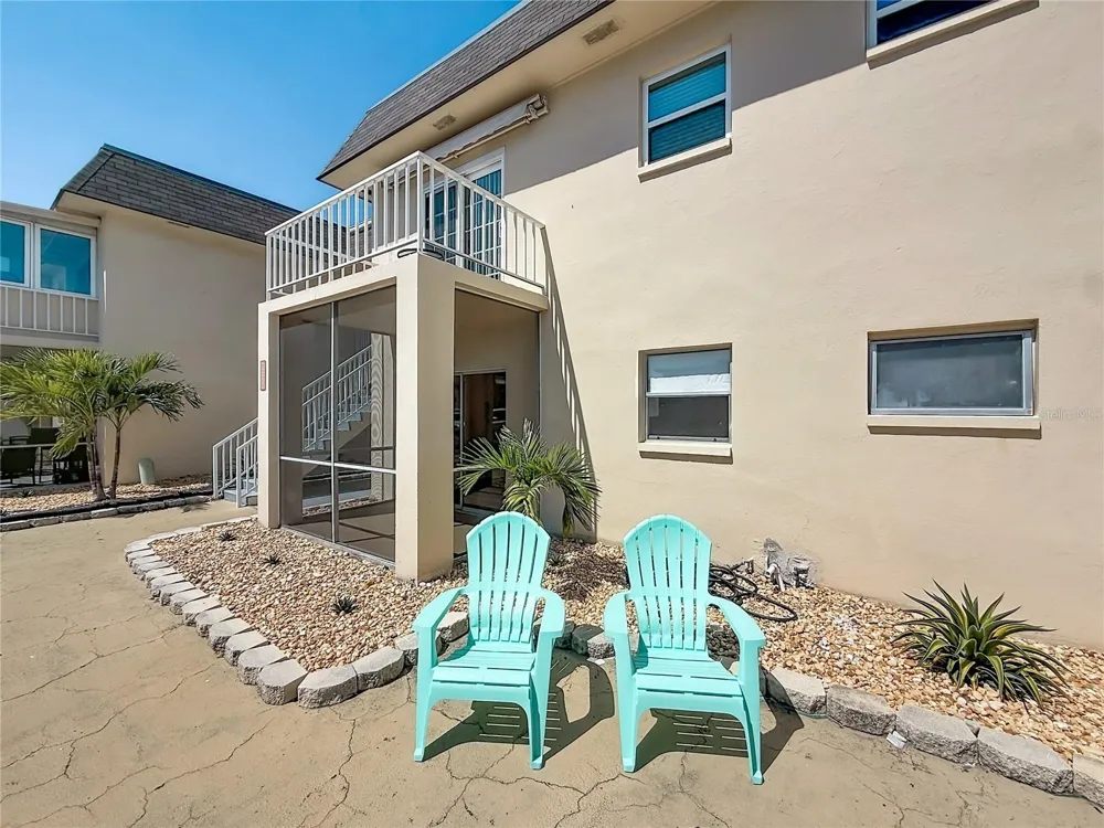 184 117TH AVENUE #2 Treasure Island, FL 33706