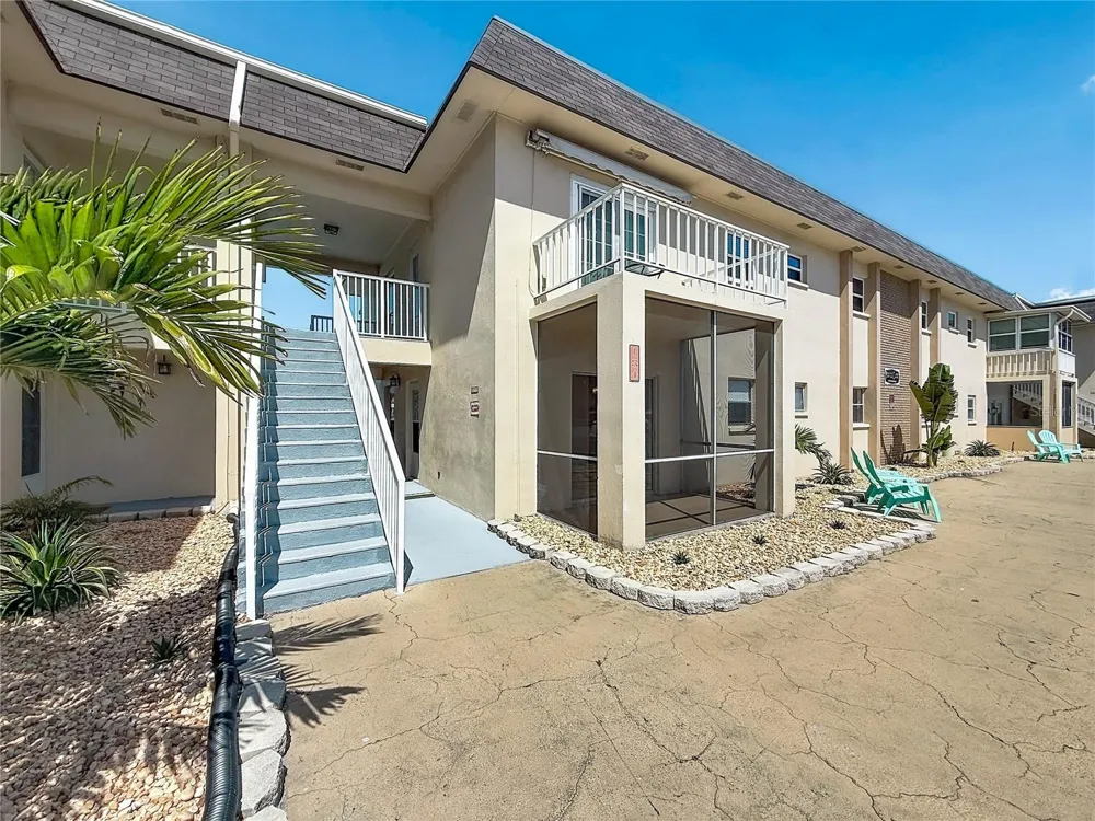 184 117TH AVENUE #2 Treasure Island, FL 33706