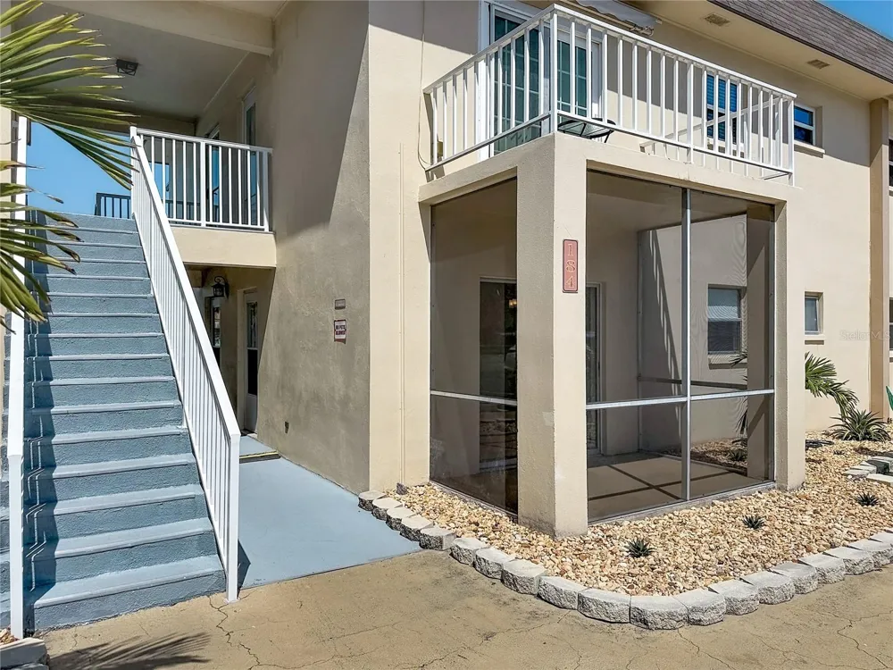 184 117TH AVENUE #2 Treasure Island, FL 33706