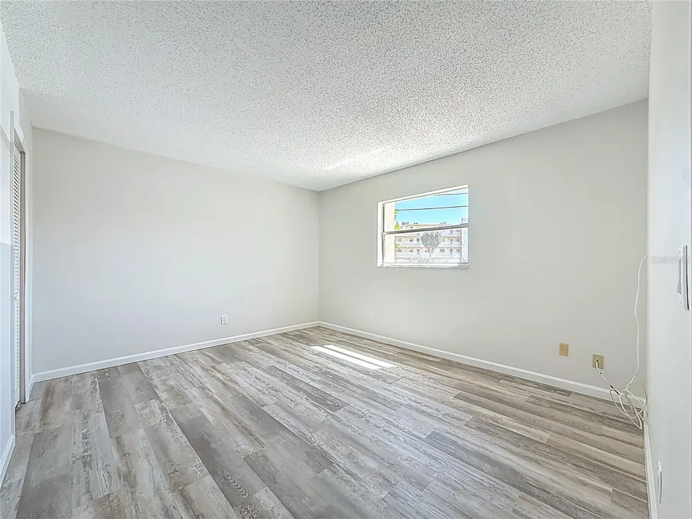 184 117TH AVENUE #2 Treasure Island, FL 33706