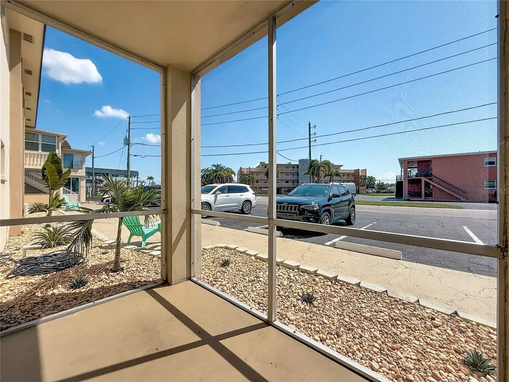 184 117TH AVENUE #2 Treasure Island, FL 33706