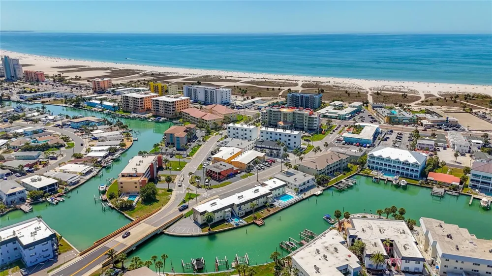 184 117TH AVENUE #2 Treasure Island, FL 33706
