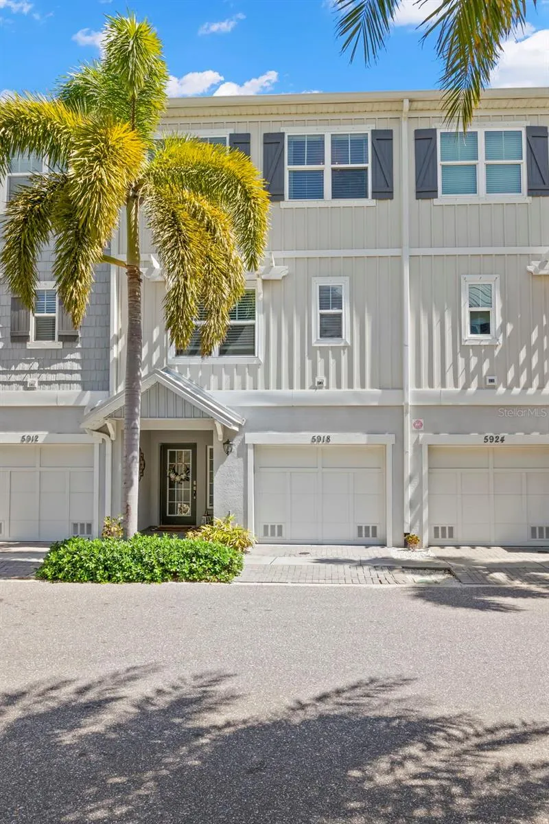 5918 ANCHORAGE WAY S St Petersburg, FL 33712