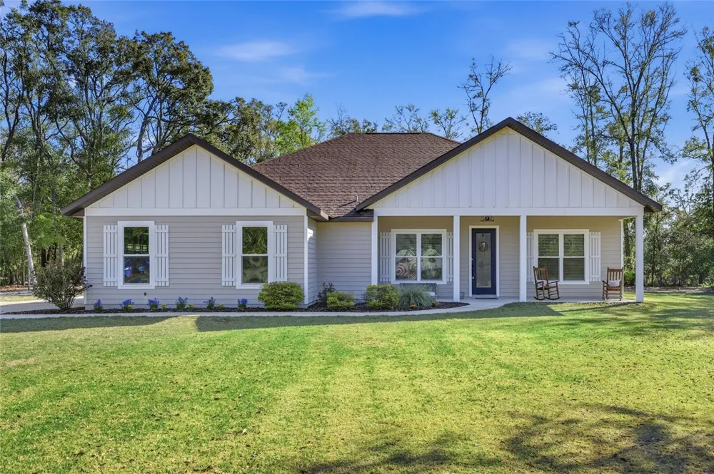 8920 NE 8TH PLACE High Springs, FL 32643