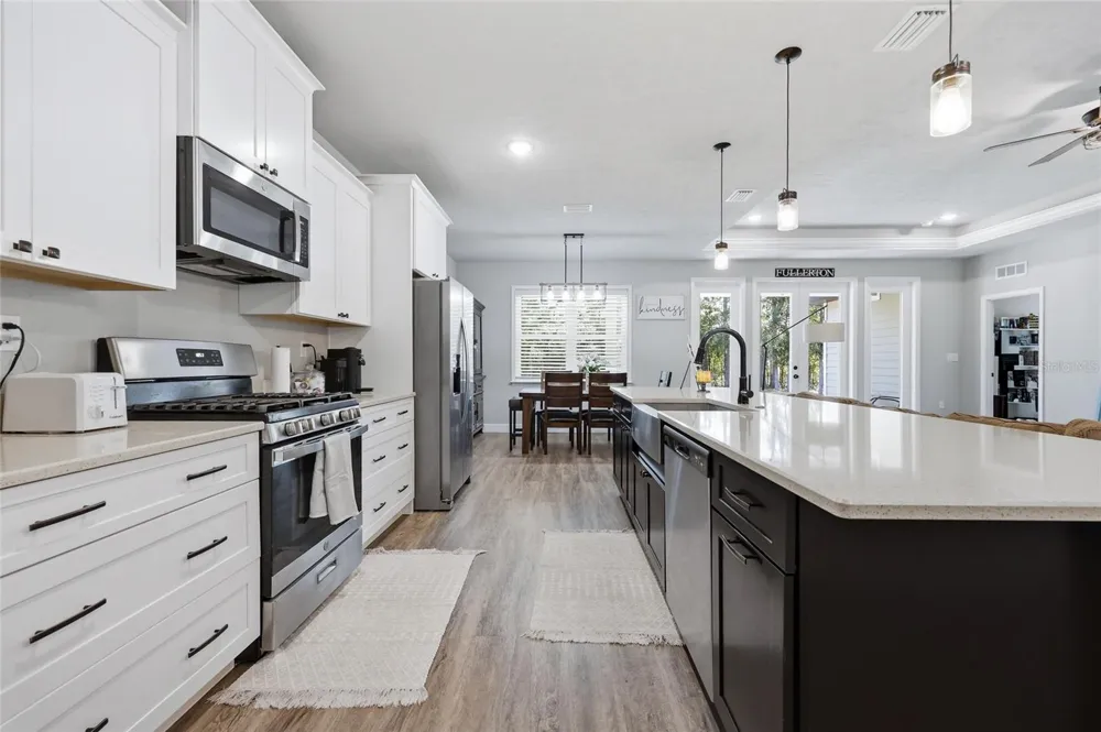 8920 NE 8TH PLACE High Springs, FL 32643