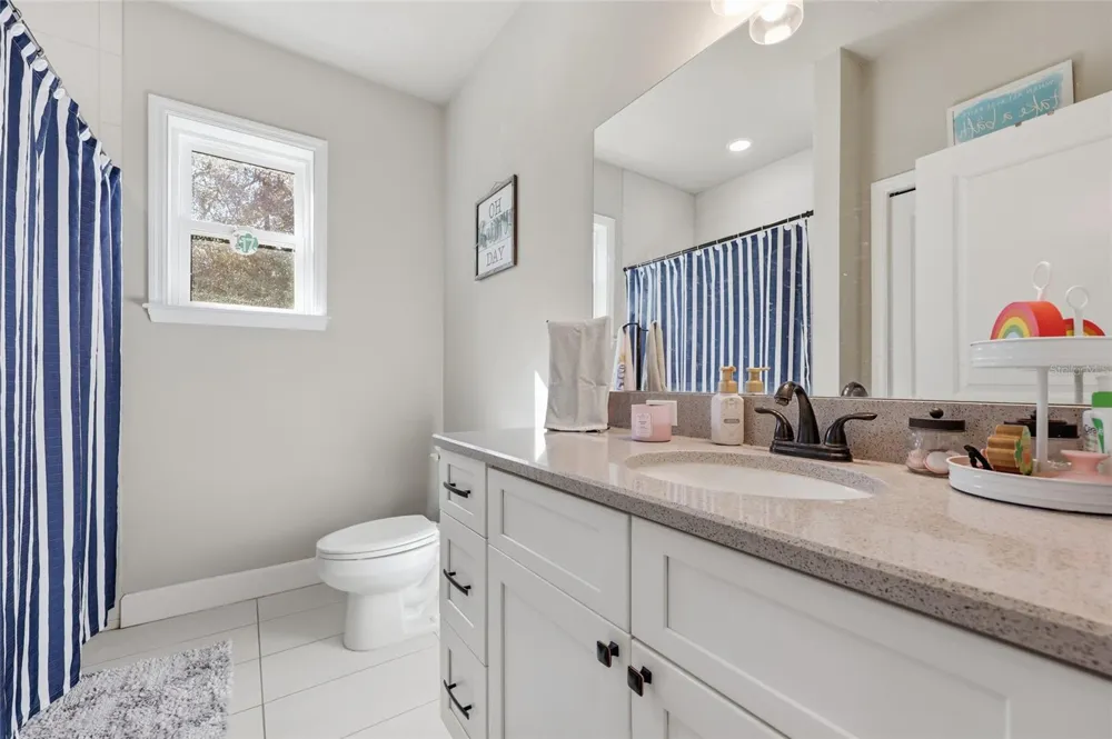 8920 NE 8TH PLACE High Springs, FL 32643