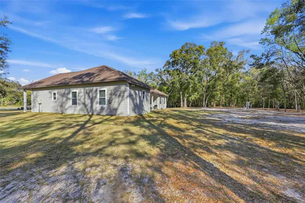 8920 NE 8TH PLACE High Springs, FL 32643