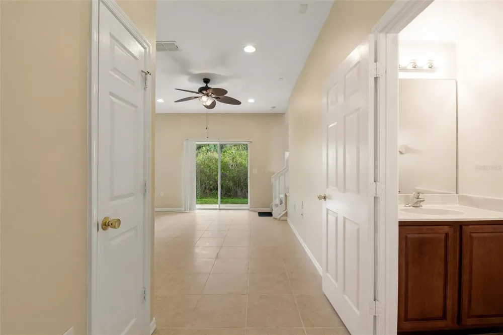 20112 INDIAN ROSEWOOD DRIVE Tampa, FL 33647
