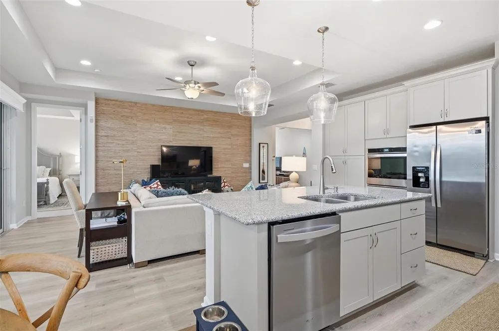 281 MARGARITAVILLE AVENUE Daytona Beach, FL 32124