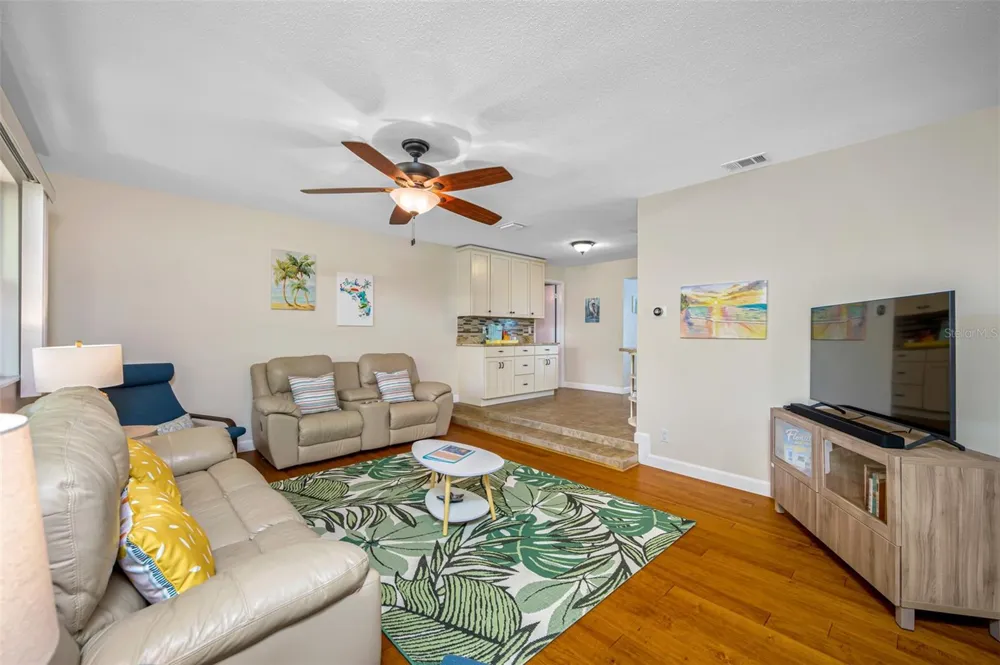 3749 MCKAY CREEK DRIVE Largo, FL 33770