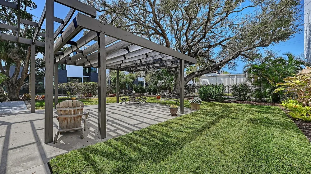 1563 4TH STREET Sarasota, FL 34236