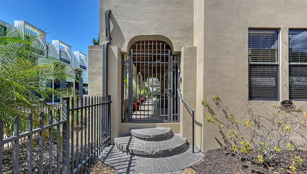 1563 4TH STREET Sarasota, FL 34236