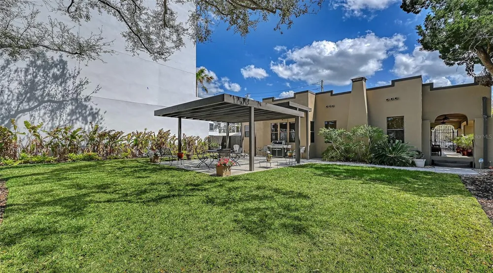 1563 4TH STREET Sarasota, FL 34236