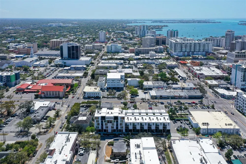 1563 4TH STREET Sarasota, FL 34236