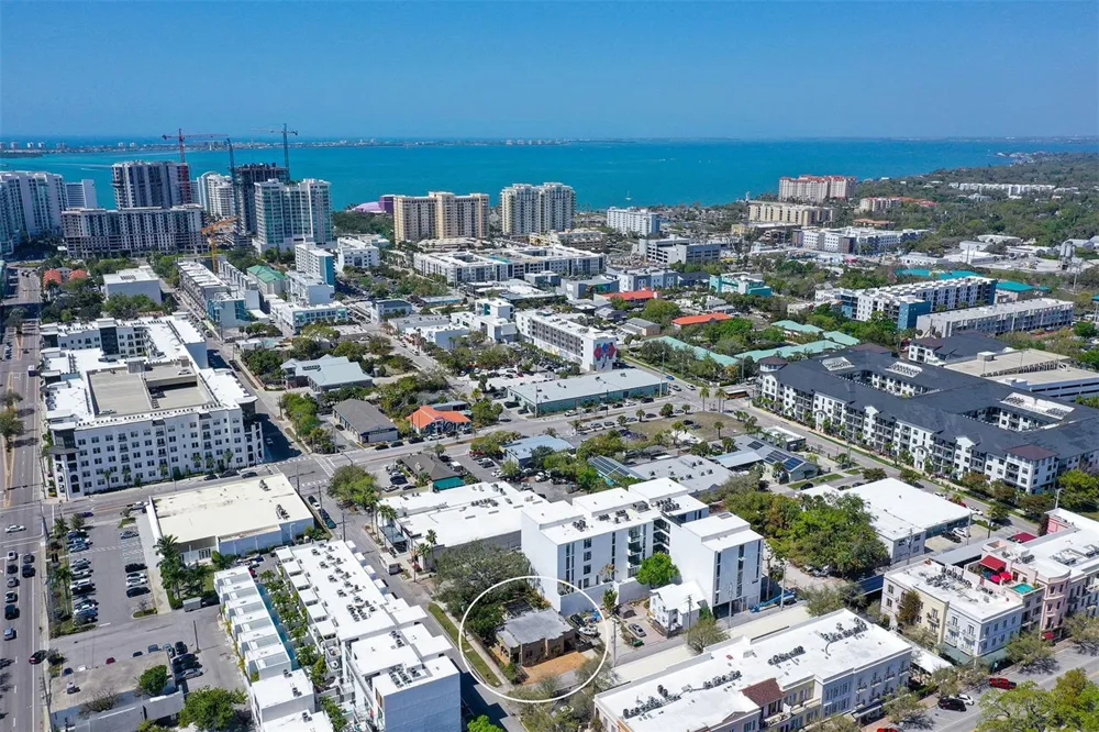 1563 4TH STREET Sarasota, FL 34236