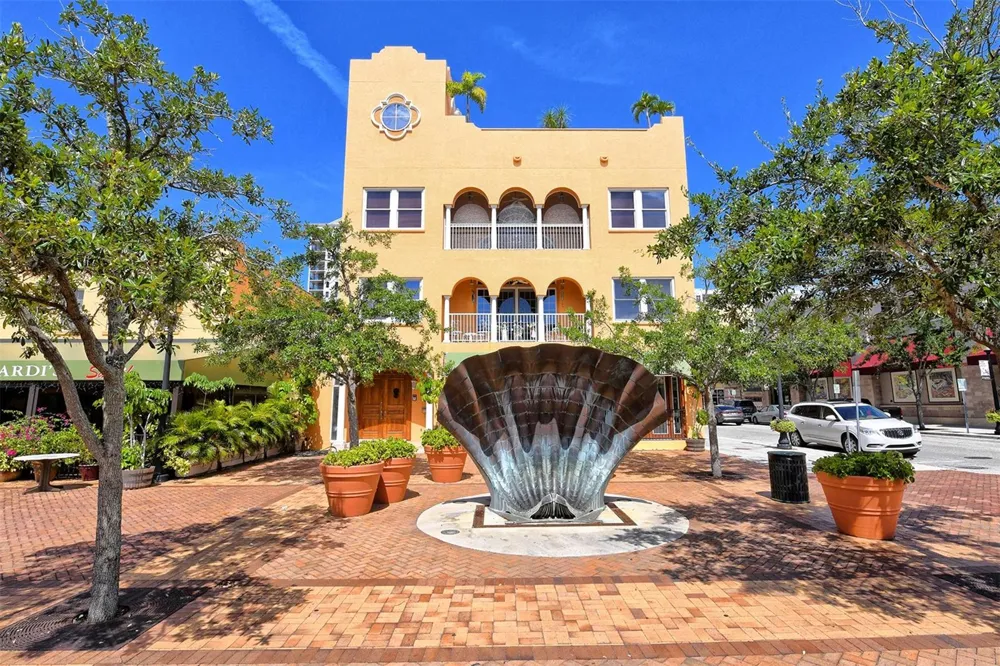 1563 4TH STREET Sarasota, FL 34236