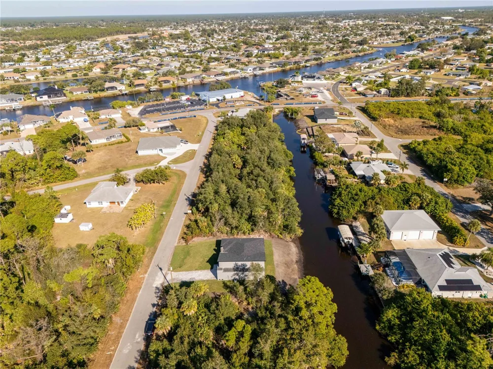 70 MCDILL DRIVE Port Charlotte, FL 33953