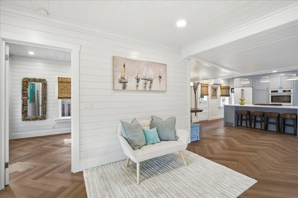 2913 GULF DRIVE Holmes Beach, FL 34217