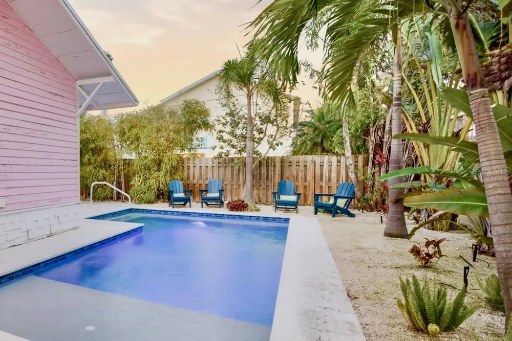2913 GULF DRIVE Holmes Beach, FL 34217
