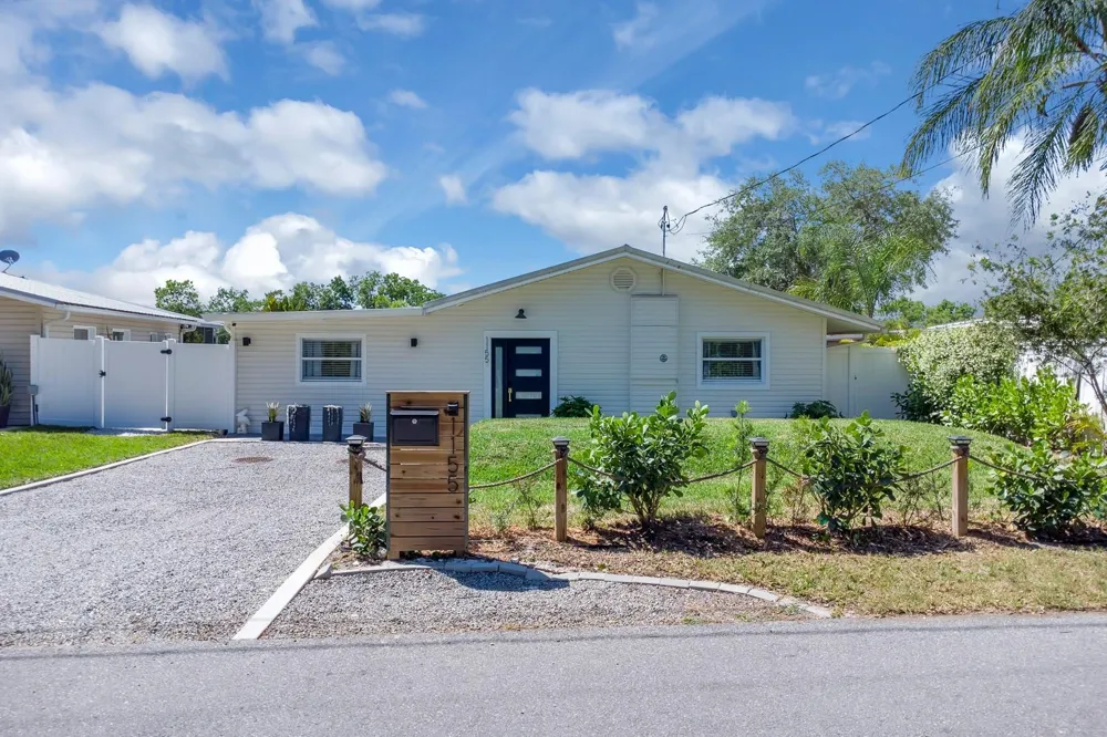 1155 LEMON BLUFF ROAD Osteen, FL 32764