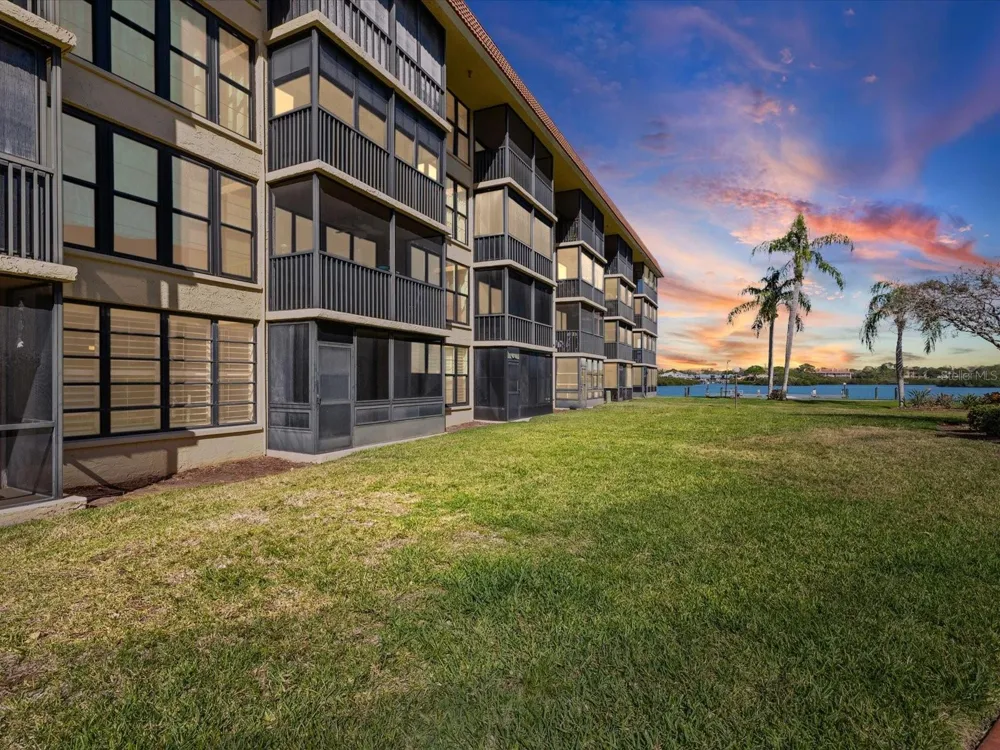 19701 GULF BOULEVARD #105 Indian Shores, FL 33785