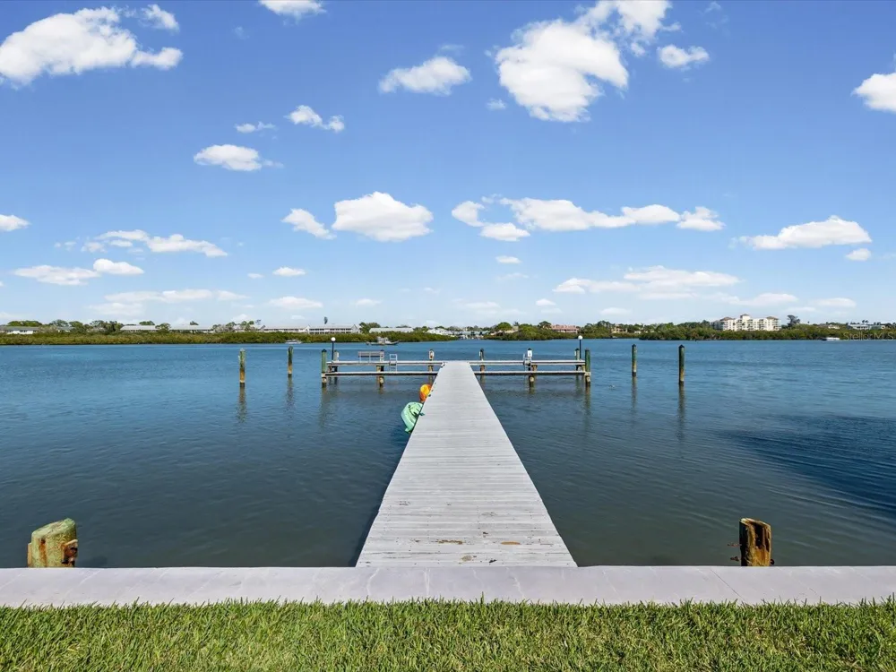19701 GULF BOULEVARD #105 Indian Shores, FL 33785