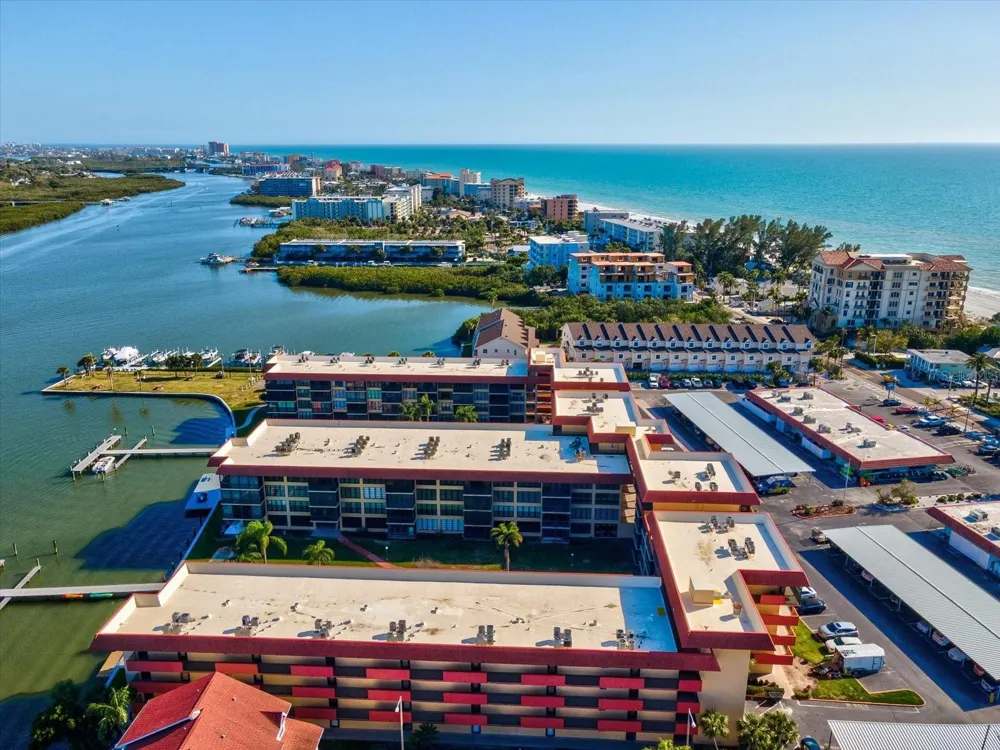 19701 GULF BOULEVARD #105 Indian Shores, FL 33785