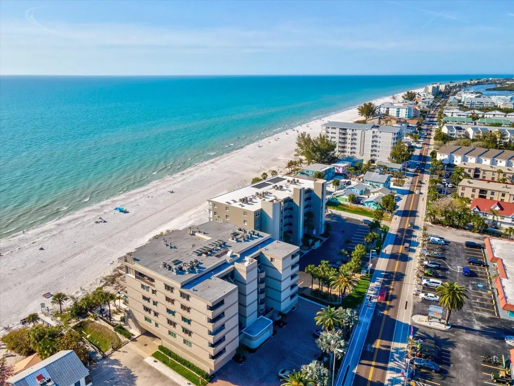 19701 GULF BOULEVARD #105 Indian Shores, FL 33785