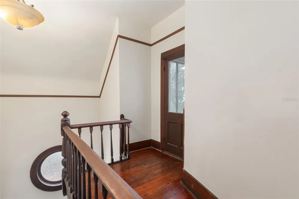 306 NE 3RD STREET Gainesville, FL 32601