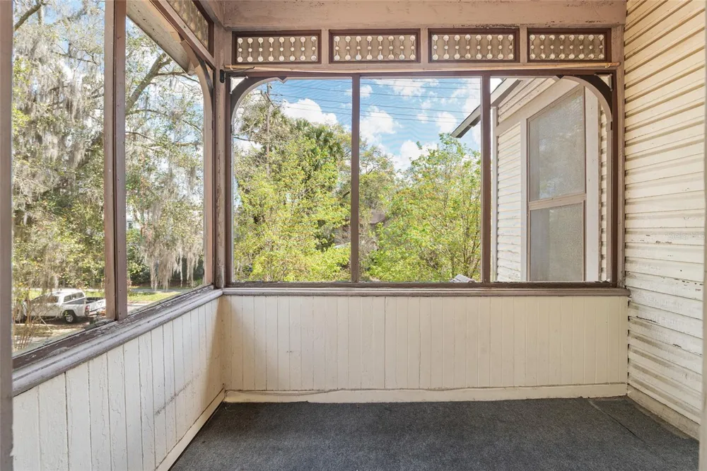 306 NE 3RD STREET Gainesville, FL 32601