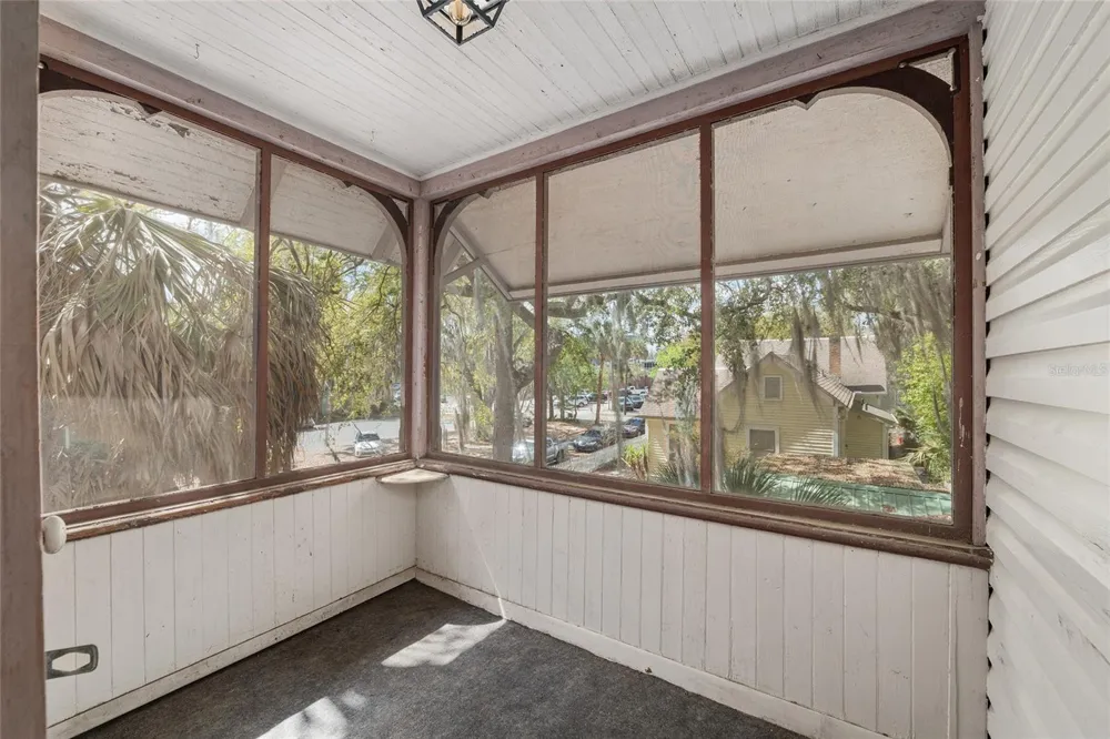 306 NE 3RD STREET Gainesville, FL 32601