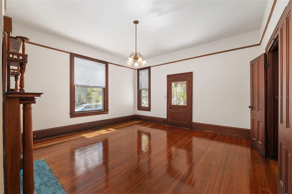 306 NE 3RD STREET Gainesville, FL 32601
