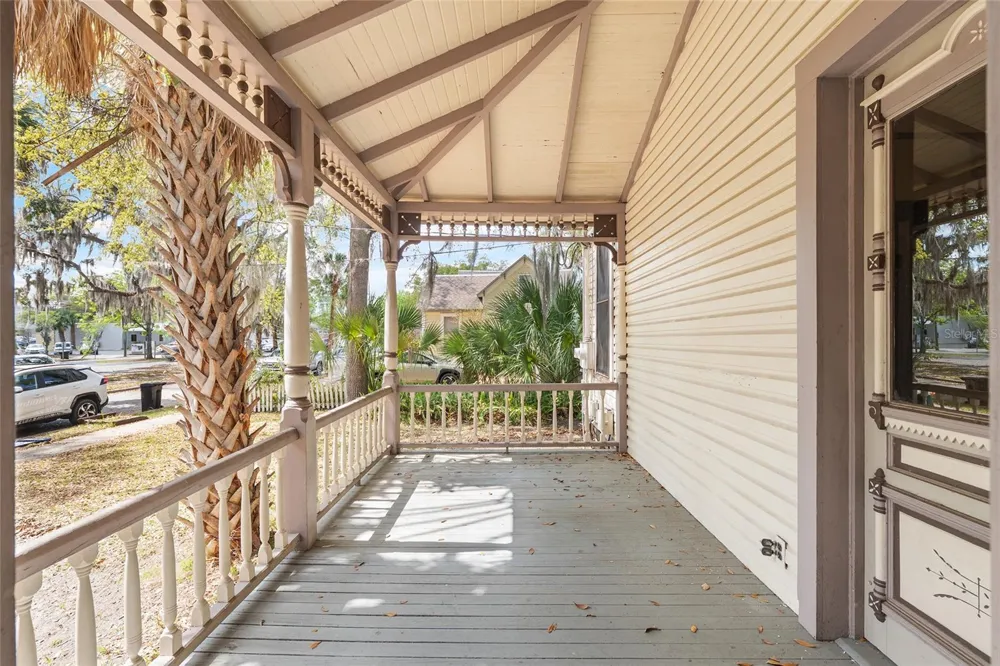 306 NE 3RD STREET Gainesville, FL 32601