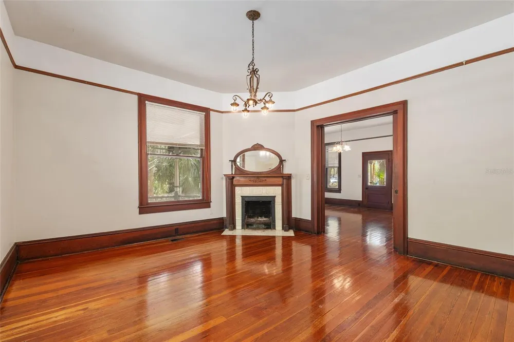 306 NE 3RD STREET Gainesville, FL 32601