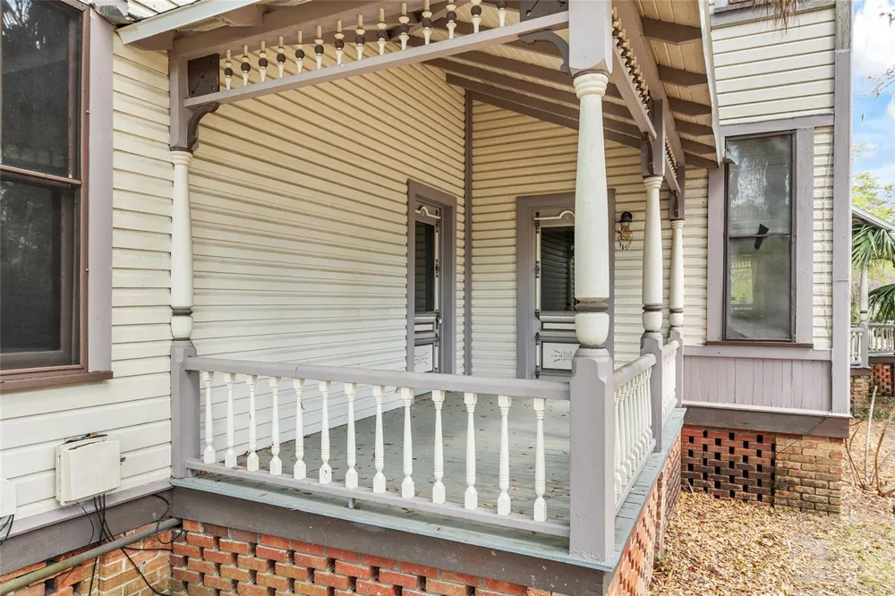 306 NE 3RD STREET Gainesville, FL 32601