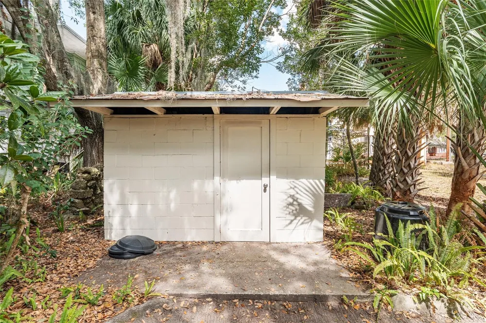306 NE 3RD STREET Gainesville, FL 32601