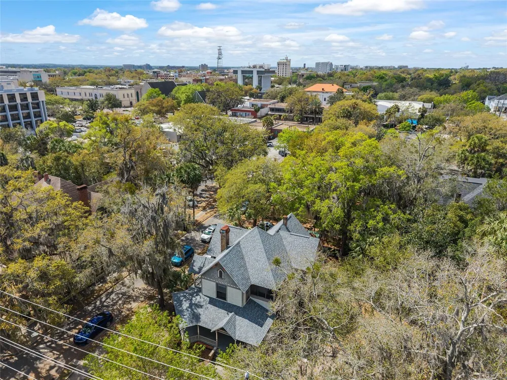 306 NE 3RD STREET Gainesville, FL 32601