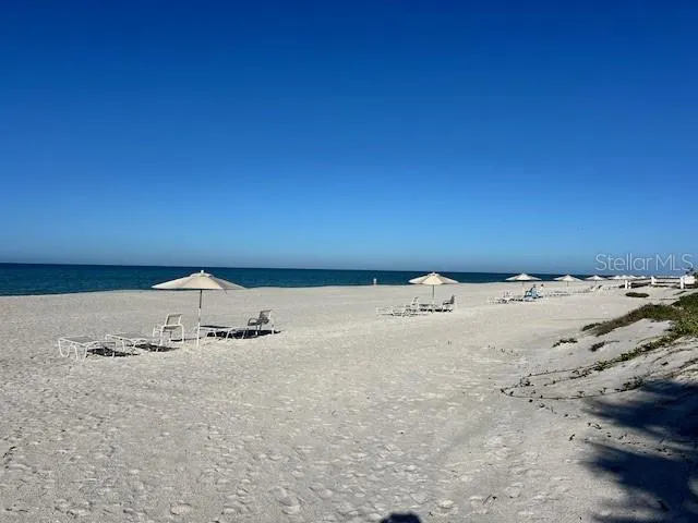 1095 GULF OF MEXICO DRIVE #104 Longboat Key, FL 34228