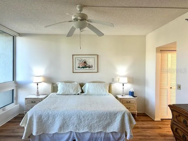 1095 GULF OF MEXICO DRIVE #104 Longboat Key, FL 34228