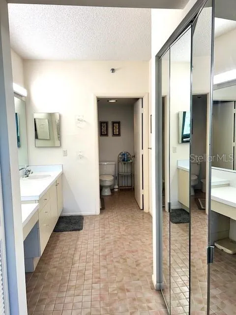 1095 GULF OF MEXICO DRIVE #104 Longboat Key, FL 34228