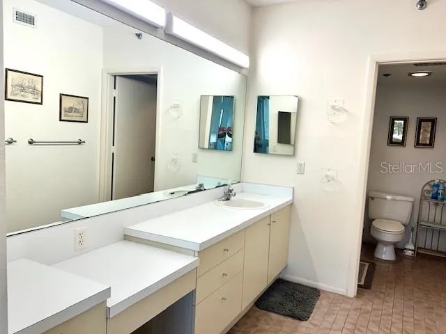 1095 GULF OF MEXICO DRIVE #104 Longboat Key, FL 34228
