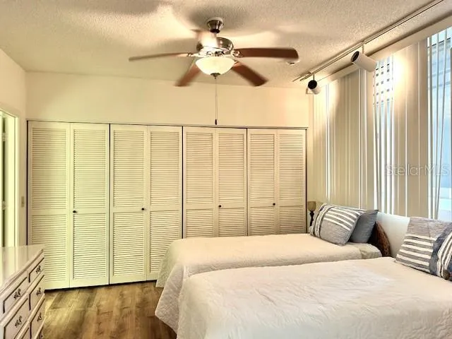 1095 GULF OF MEXICO DRIVE #104 Longboat Key, FL 34228