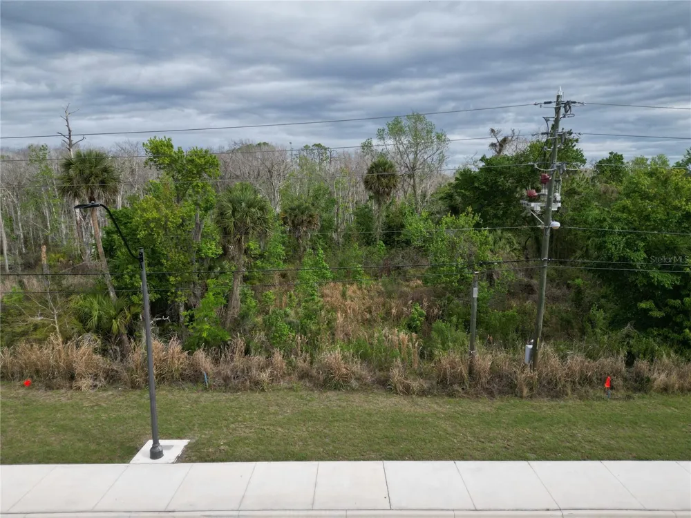 E BROADWAY STREET Oviedo, FL 32765