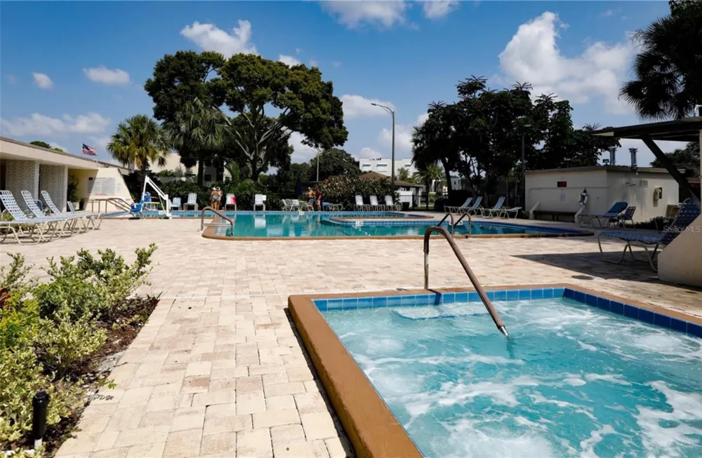 5925 TERRACE PARK DRIVE #111 St Petersburg, FL 33709