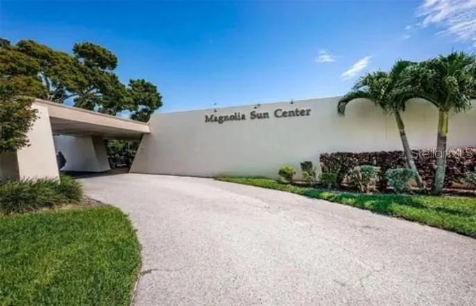 5925 TERRACE PARK DRIVE #111 St Petersburg, FL 33709
