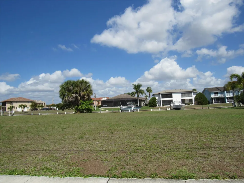 2818 & 2824 MAGDALINA DRIVE Punta Gorda, FL 33950