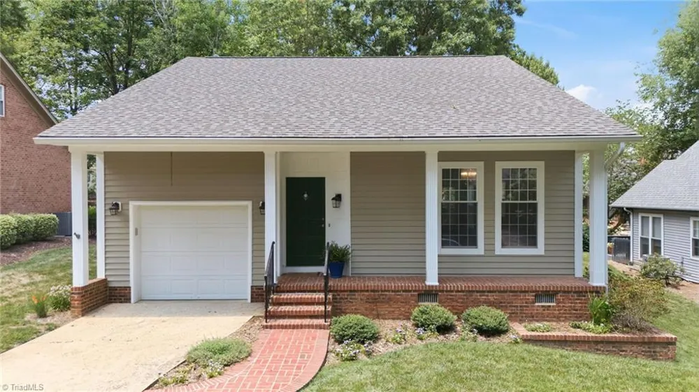 6 Willow Oak Elon, NC 27244